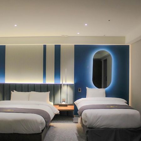 Interburgo Hotel Вонджу Экстерьер фото